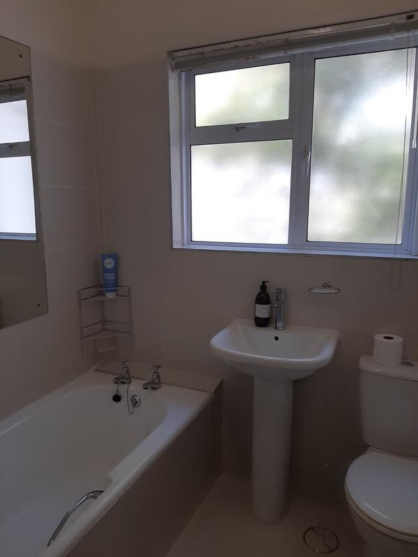 To Let 2 Bedroom Property for Rent in Fish Hoek Western Cape